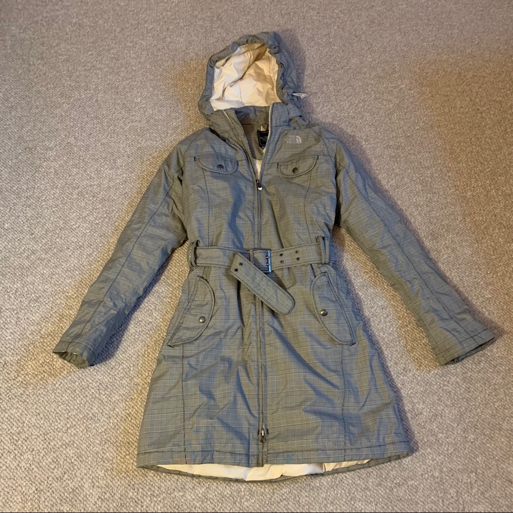 Women’s The North Face coat size small